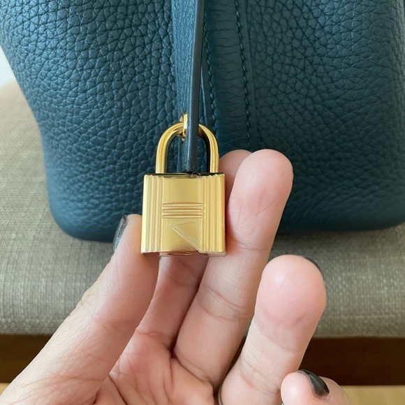 BNIB vert cypress picotin touch in size 18/ sold - Picture 7 of 9